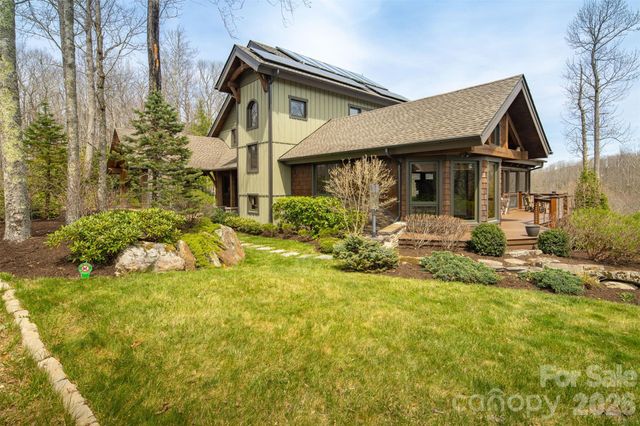 1220 Sweetgrass Drive, Blowing Rock, NC 28605
