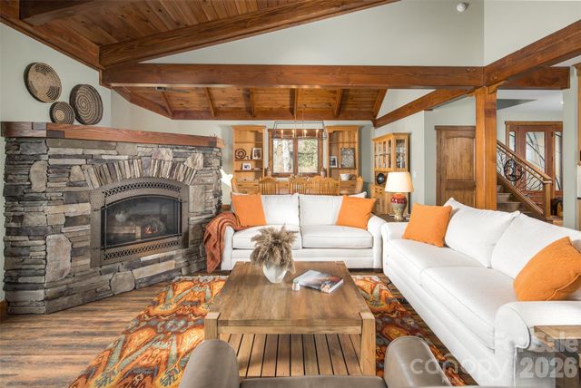 1220 Sweetgrass Drive, Blowing Rock, NC 28605