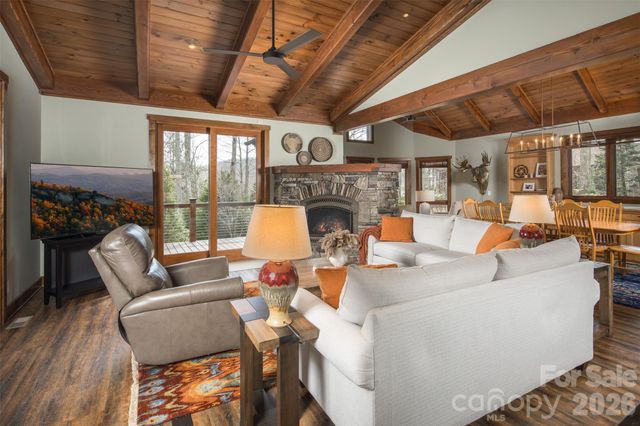1220 Sweetgrass Drive, Blowing Rock, NC 28605