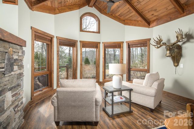 1220 Sweetgrass Drive, Blowing Rock, NC 28605