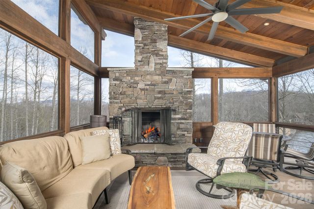 1220 Sweetgrass Drive, Blowing Rock, NC 28605