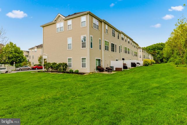 155 ACORN DR, Mount Royal, NJ 08061