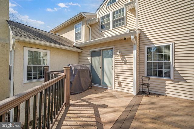 721 LOCUST LN, Ambler, PA 19002