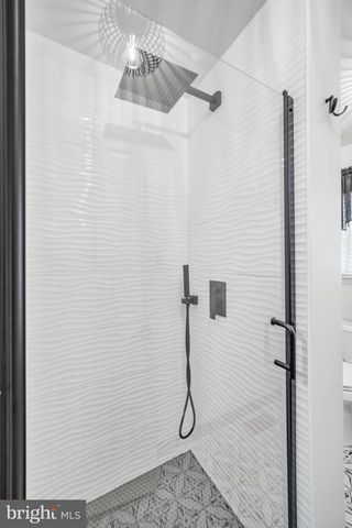 721 LOCUST LN, Ambler, PA 19002