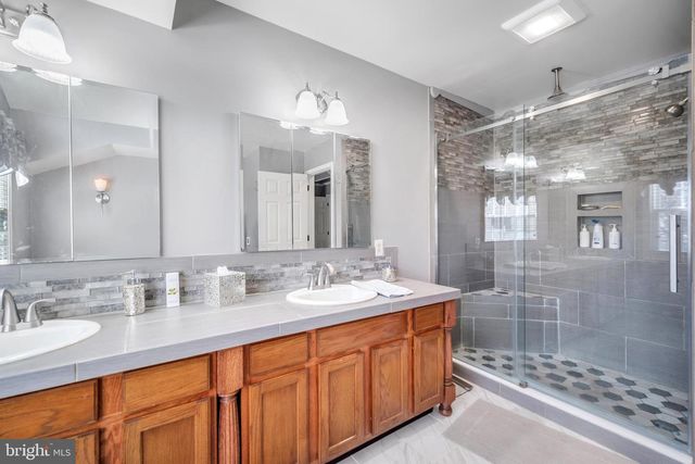 721 LOCUST LN, Ambler, PA 19002