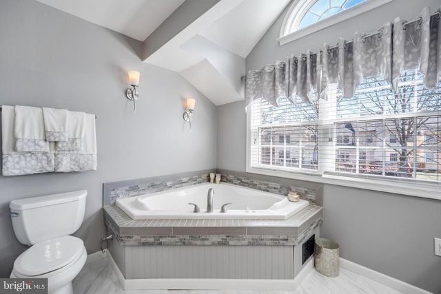 721 LOCUST LN, Ambler, PA 19002