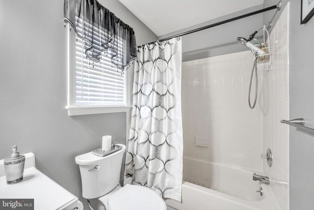 721 LOCUST LN, Ambler, PA 19002