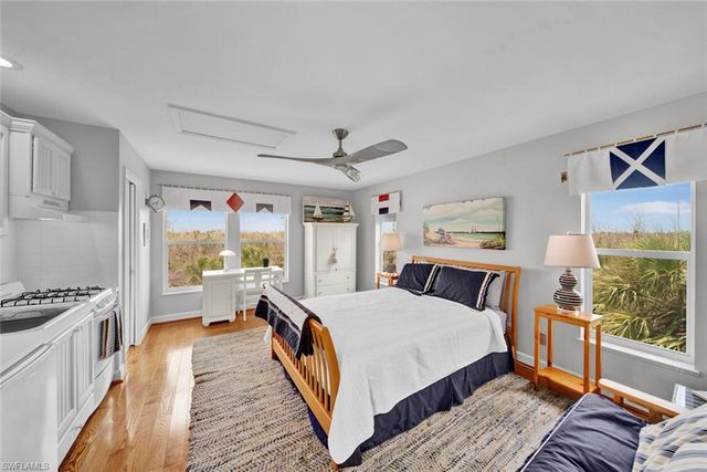 1828 Buckthorn LN, Sanibel, FL 33957