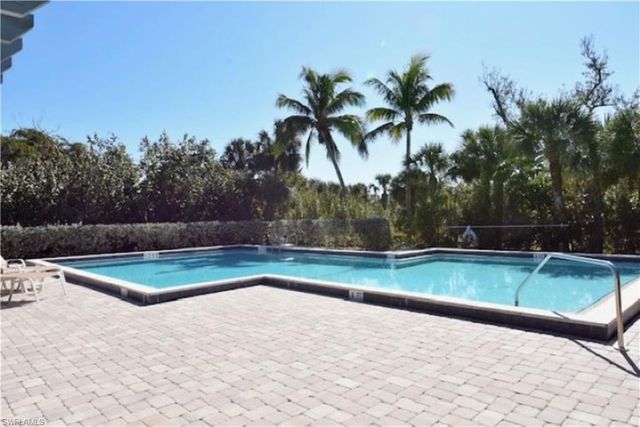 1828 Buckthorn LN, Sanibel, FL 33957