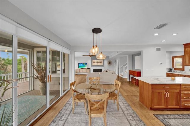 1828 Buckthorn LN, Sanibel, FL 33957