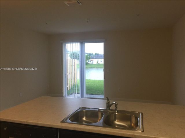 2819 SE 1st Drive 6, Homestead, FL 33033