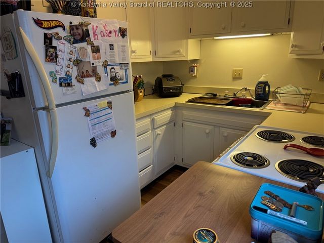 1416 Ravinia Road, Charleston, WV 25314