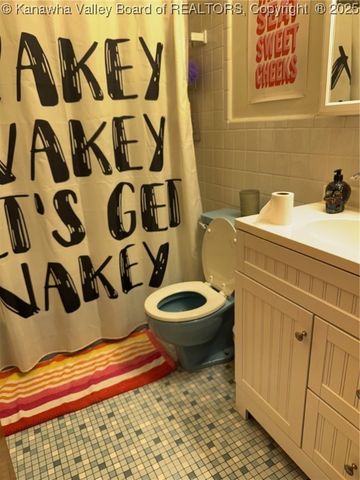 1416 Ravinia Road, Charleston, WV 25314