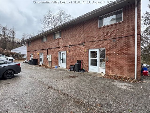 1416 Ravinia Road, Charleston, WV 25314