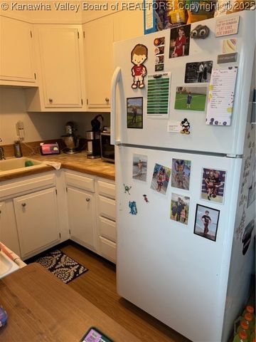 1416 Ravinia Road, Charleston, WV 25314