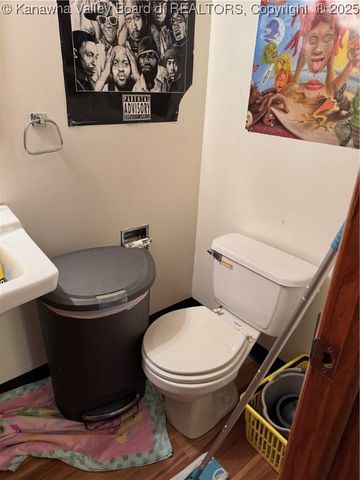 1416 Ravinia Road, Charleston, WV 25314