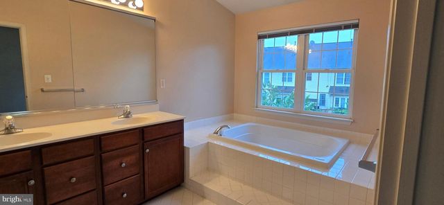 22614 WELBORNE MANOR SQ, Ashburn, VA 20148