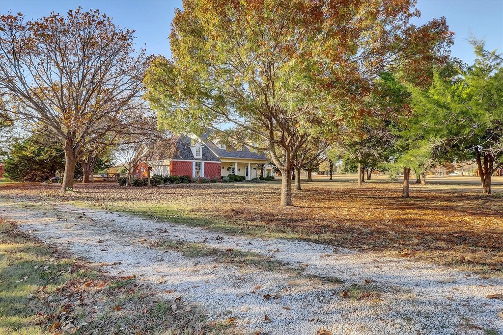 41 Man O War Lane, Fairview, TX 75069