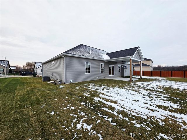 1192 Widgeon Drive, Mascoutah, IL 62258