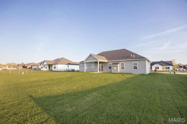 1192 Widgeon Drive, Mascoutah, IL 62258
