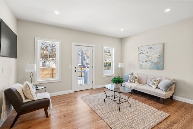 18 Danielles Way, Worcester, MA 01606