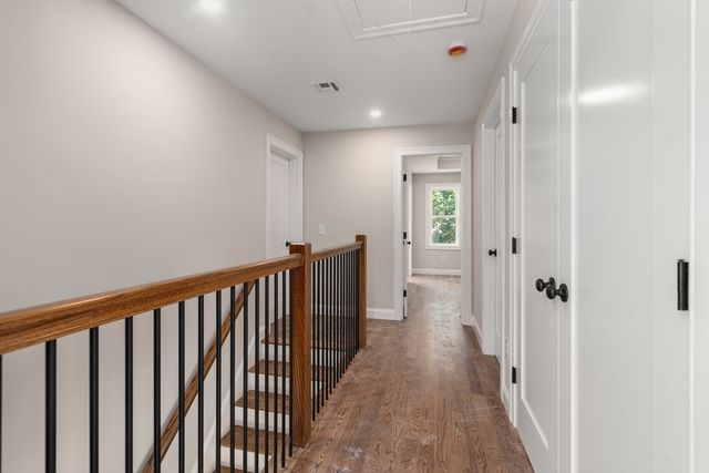 18 Danielles Way, Worcester, MA 01606