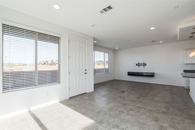 5238 Gold Hill Lane, Santa Fe, NM 87507