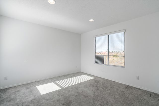 5238 Gold Hill Lane, Santa Fe, NM 87507