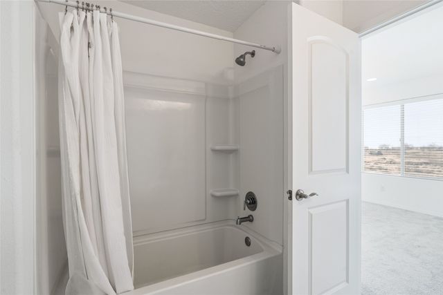 5238 Gold Hill Lane, Santa Fe, NM 87507