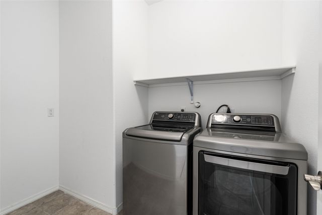 5238 Gold Hill Lane, Santa Fe, NM 87507