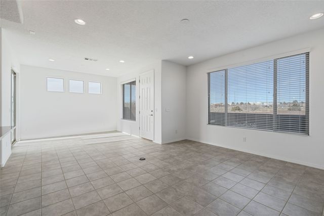 5238 Gold Hill Lane, Santa Fe, NM 87507