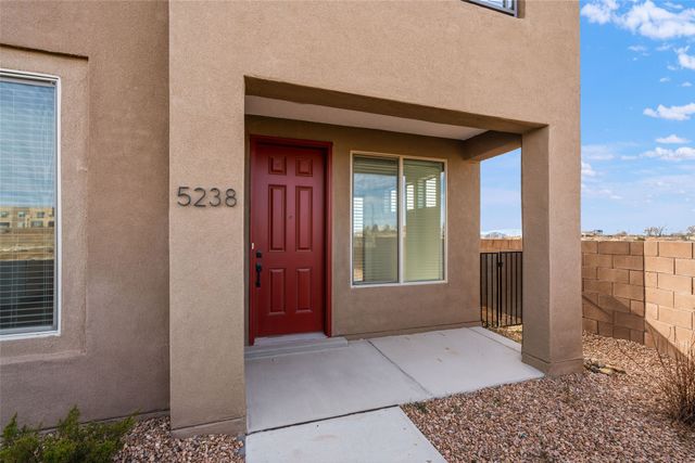 5238 Gold Hill Lane, Santa Fe, NM 87507