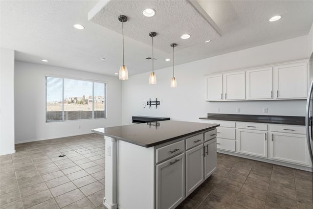 5238 Gold Hill Lane, Santa Fe, NM 87507