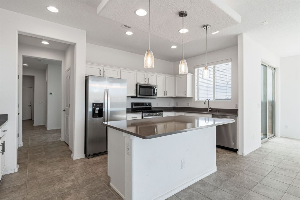 5238 Gold Hill Lane, Santa Fe, NM 87507