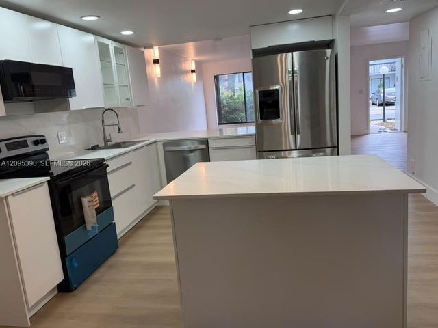 639 N University Drive 17, Plantation, FL 33324