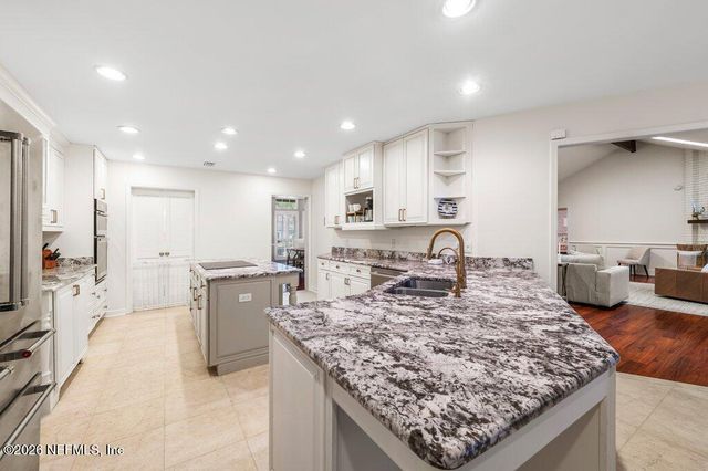 8119 WEKIVA Lane, Jacksonville, FL 32256