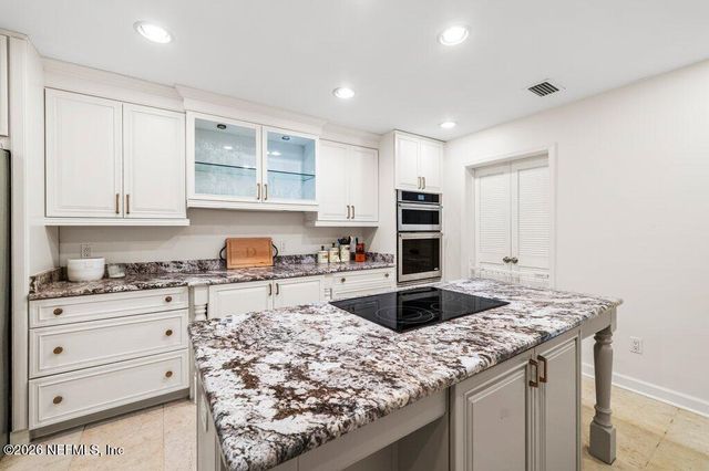 8119 WEKIVA Lane, Jacksonville, FL 32256