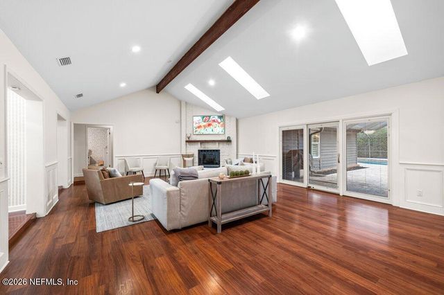 8119 WEKIVA Lane, Jacksonville, FL 32256