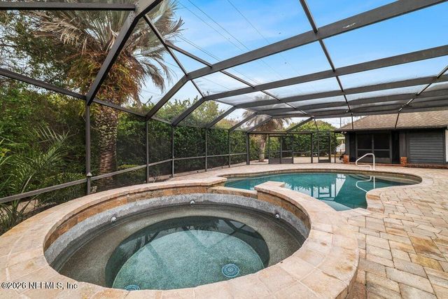 8119 WEKIVA Lane, Jacksonville, FL 32256