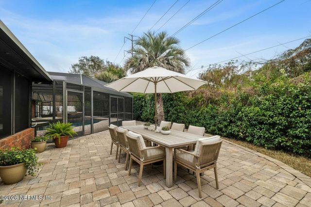 8119 WEKIVA Lane, Jacksonville, FL 32256