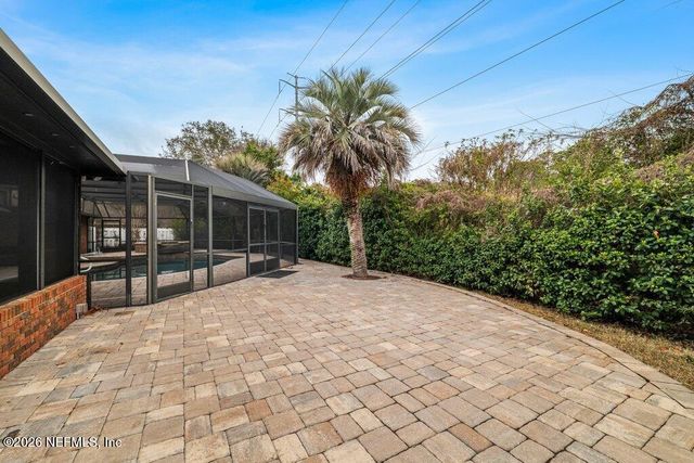 8119 WEKIVA Lane, Jacksonville, FL 32256