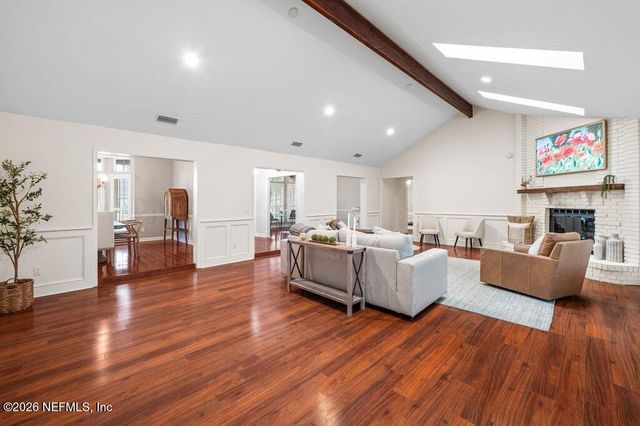 8119 WEKIVA Lane, Jacksonville, FL 32256