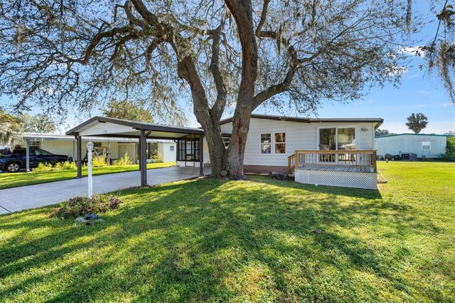 732 ROYAL PALM AVENUE, Lady Lake, FL 32159