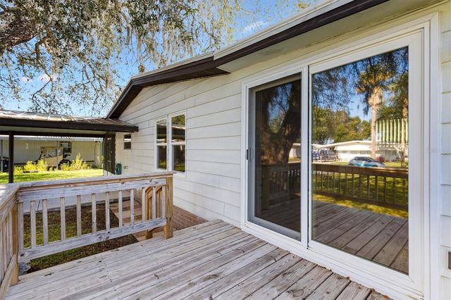 732 ROYAL PALM AVENUE, Lady Lake, FL 32159