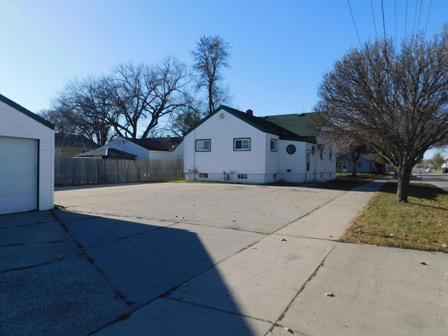 537 20th Street N, Fargo, ND 58102