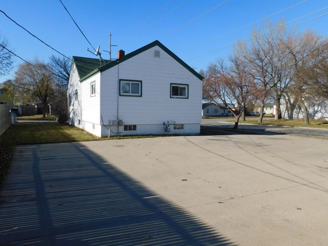 537 20th Street N, Fargo, ND 58102