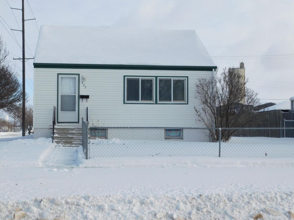 537 20th Street N, Fargo, ND 58102