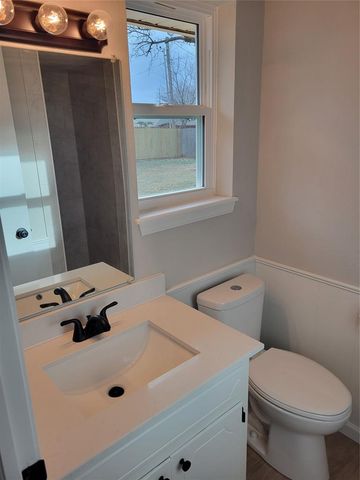 104 Burton Place, Edmond, OK 73013