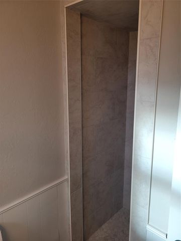 104 Burton Place, Edmond, OK 73013