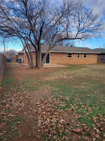 104 Burton Place, Edmond, OK 73013